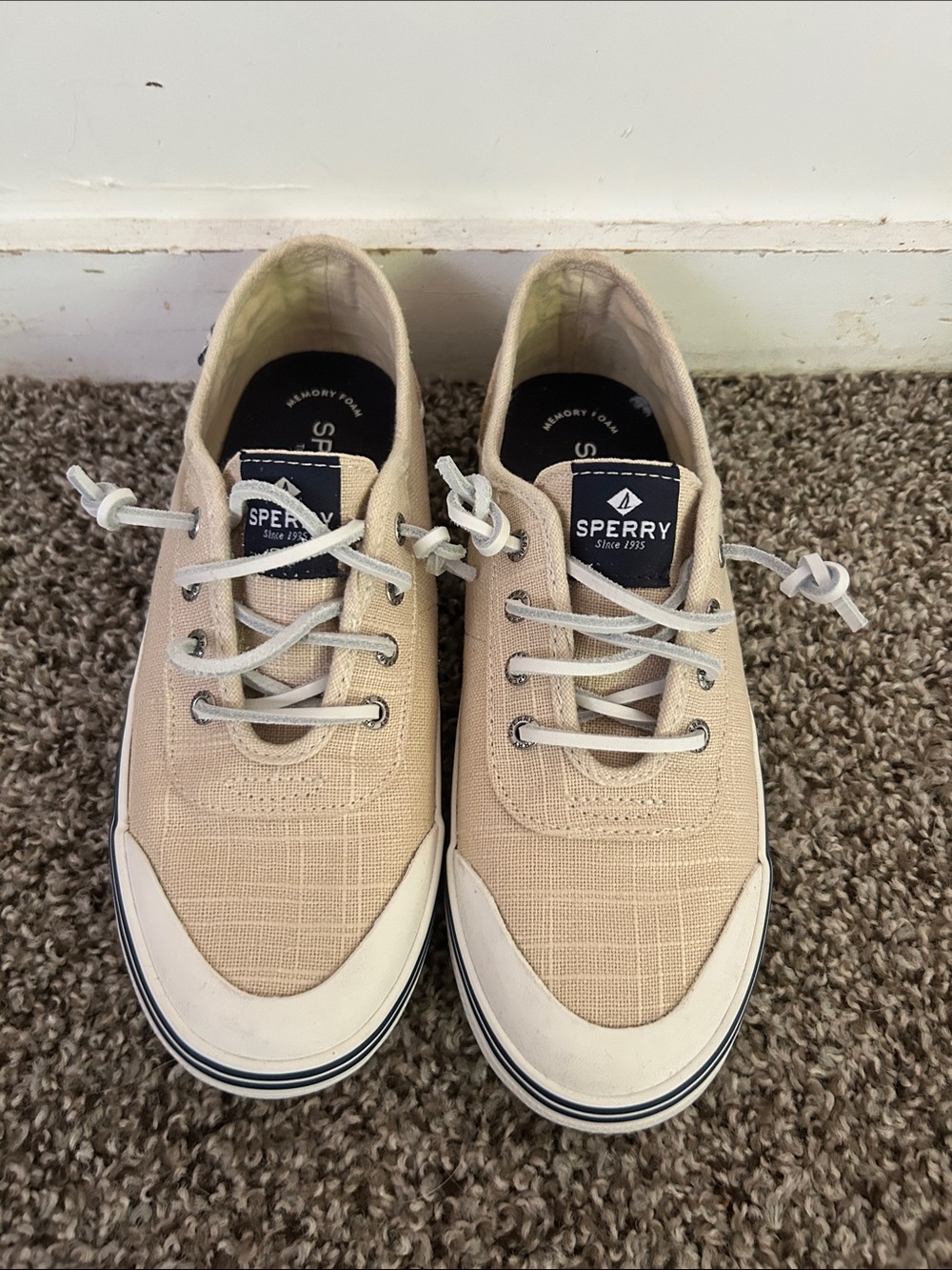 Sperry women’s Beige Canvas Casual Sneakers